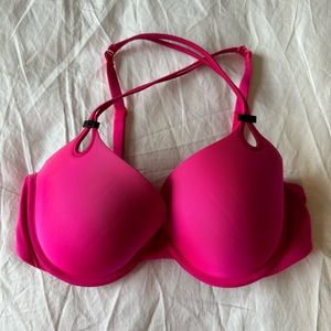 VS bra -minimal wear still in good condition.